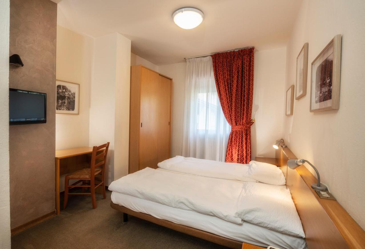 Hotel Rendez Vous Шатийон Экстерьер фото