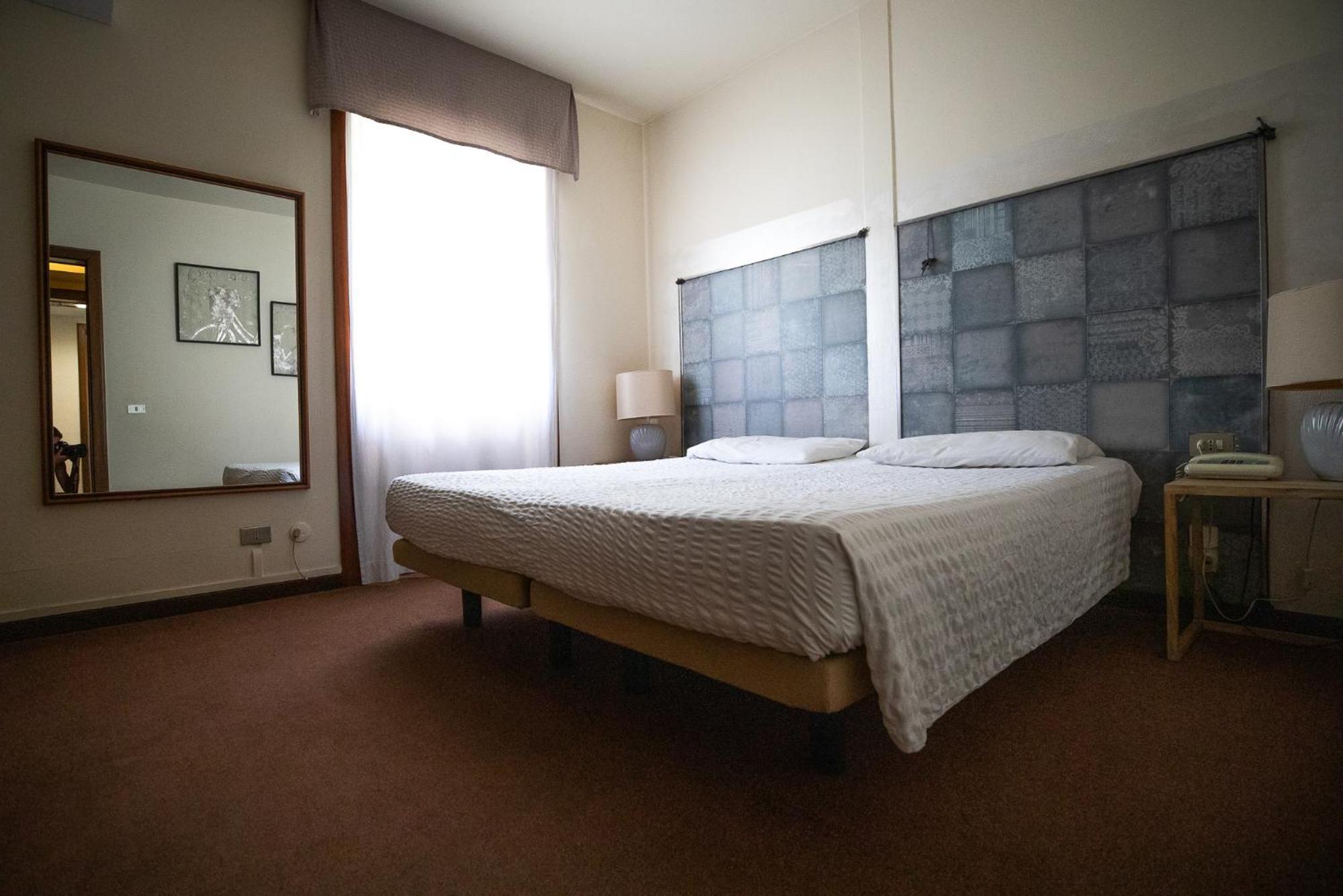 Hotel Rendez Vous Шатийон Экстерьер фото