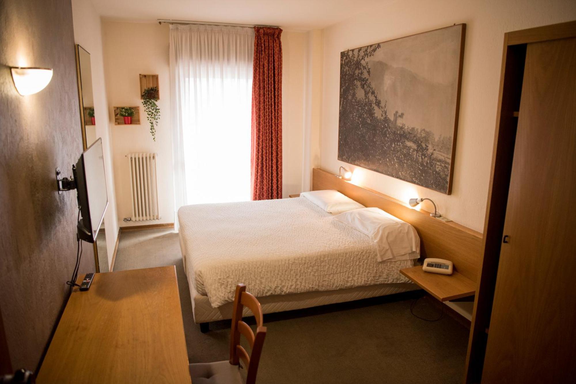 Hotel Rendez Vous Шатийон Экстерьер фото