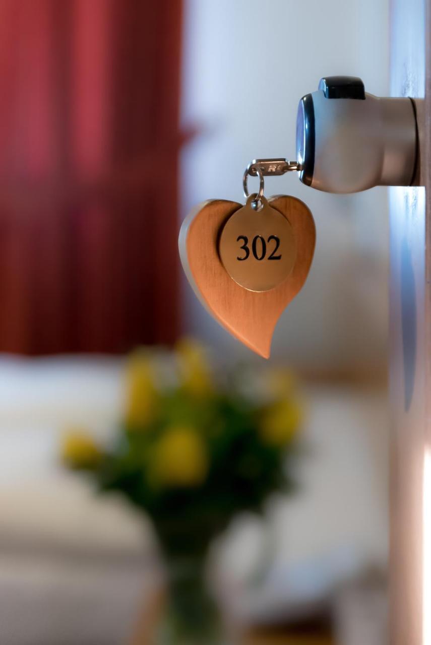 Hotel Rendez Vous Шатийон Экстерьер фото