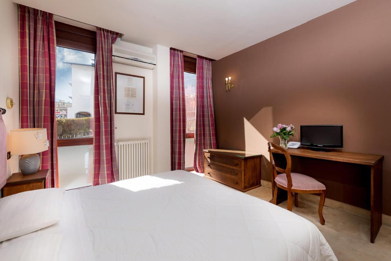 Hotel Rendez Vous Шатийон Экстерьер фото