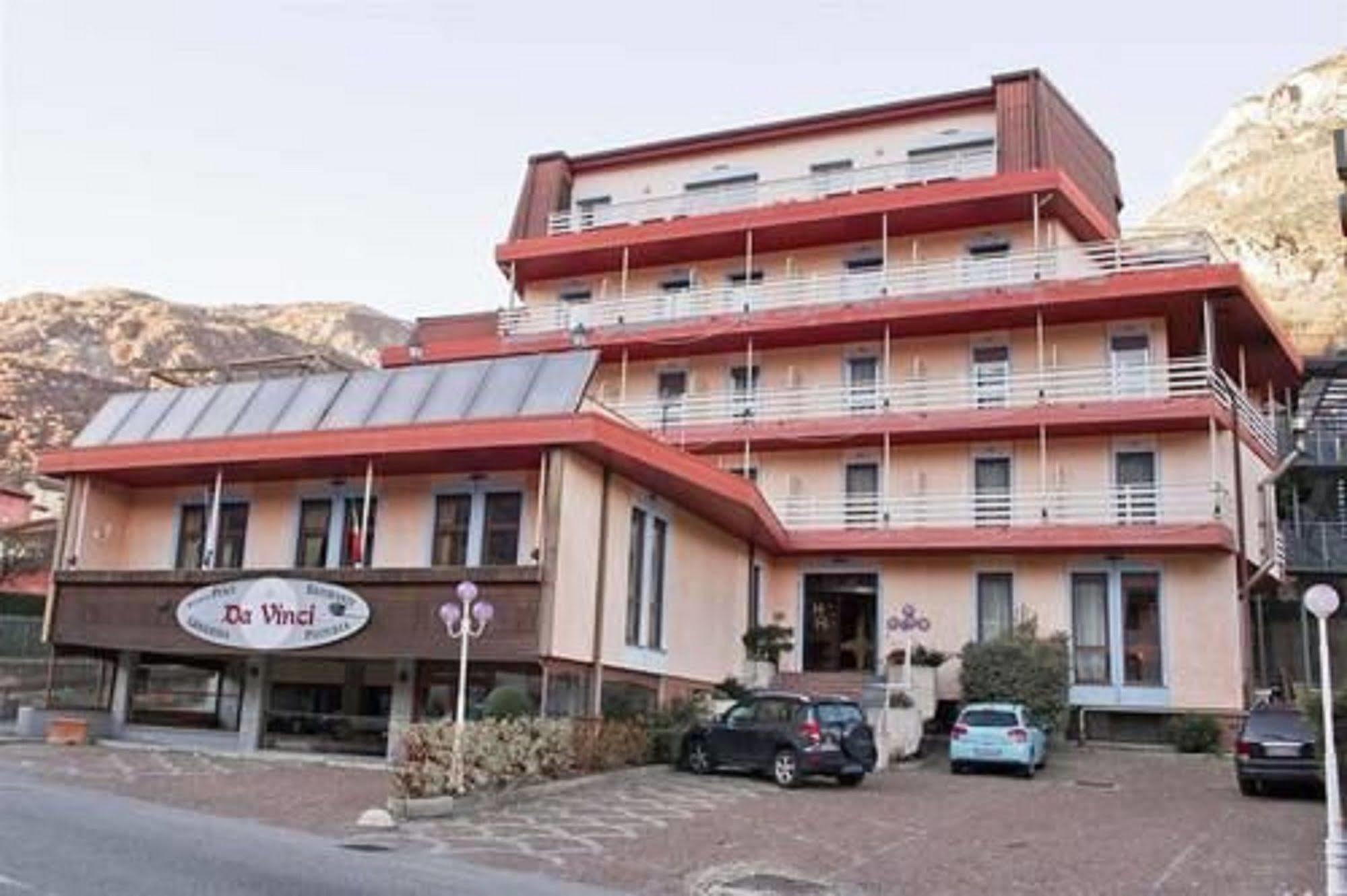 Hotel Rendez Vous Шатийон Экстерьер фото